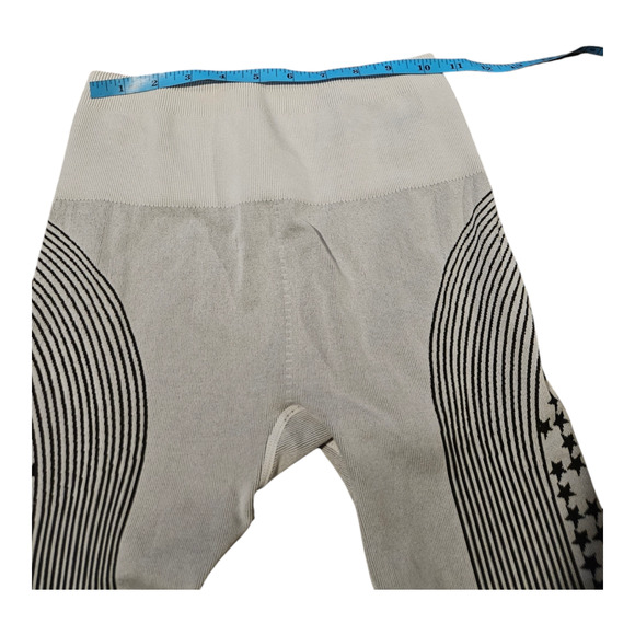 XS Stars and Stripes Leggings - Picture 4 of 7